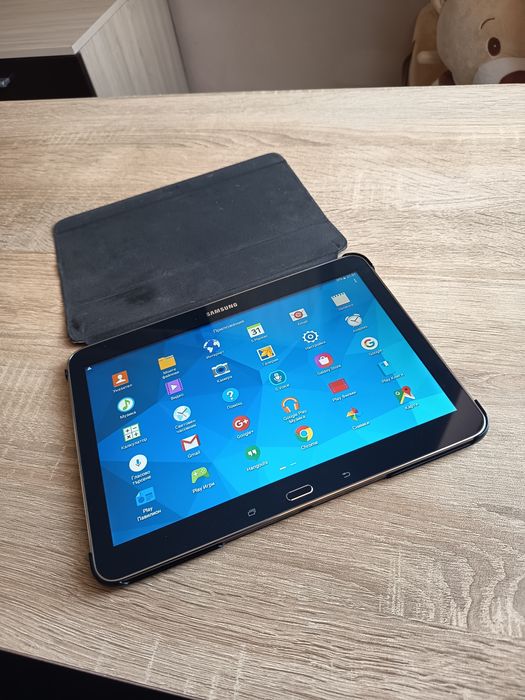 Таблет Samsung Galaxy Tab 4 10.1 черен
