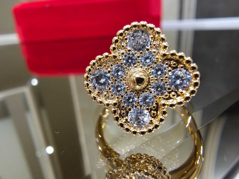 Van Cleef & Arpels VCA Rose Diamond Alhambra Clover Дамски Пръстен