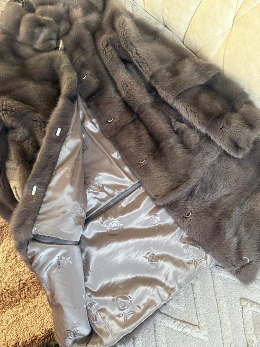 Продам норковую шубу