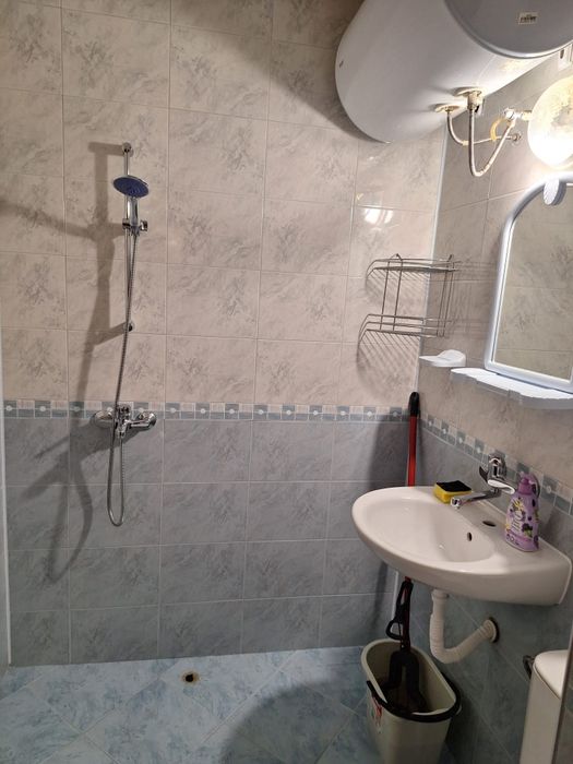 Дава се под наем Двустаен апартамент в Бургас, Славейков - 60 кв.м за 408 € - Снимка #6