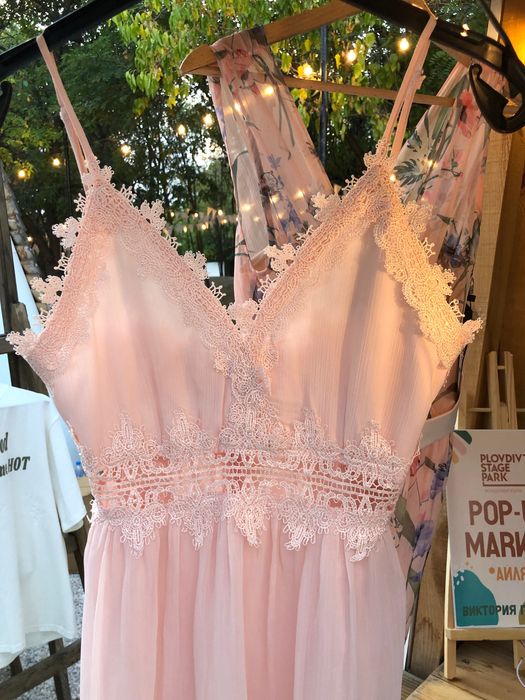 Елегантно къса рокля