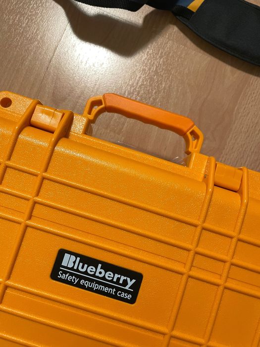 Geanta impermeabila rezistenta la socuri cu burete modular