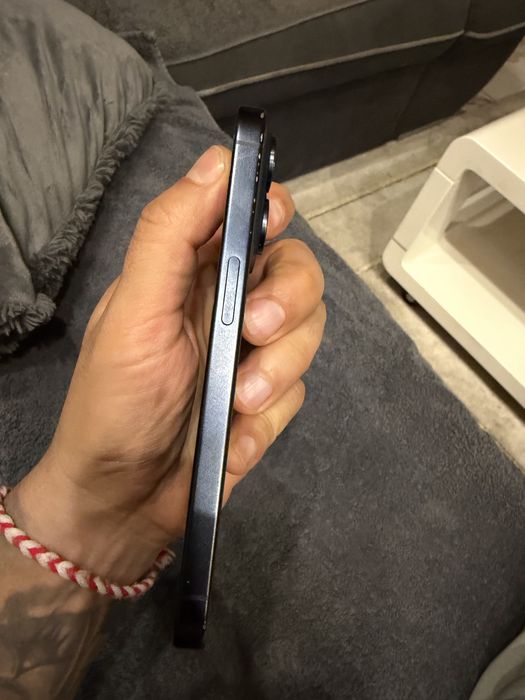 Iphone 15 pro titanium