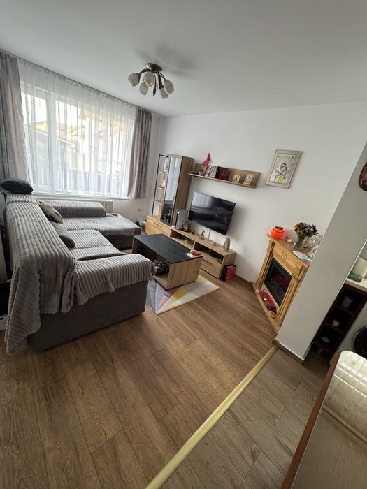 Casa de vanzare cvaduplex !