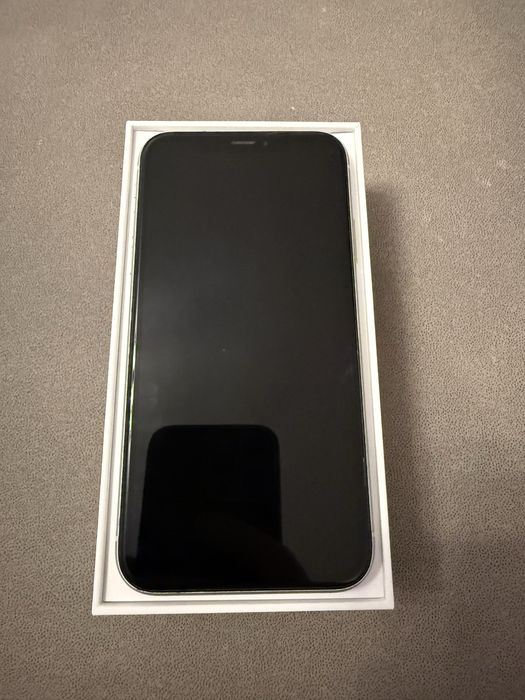 iPhone XR 128 GB White – отлично състояние