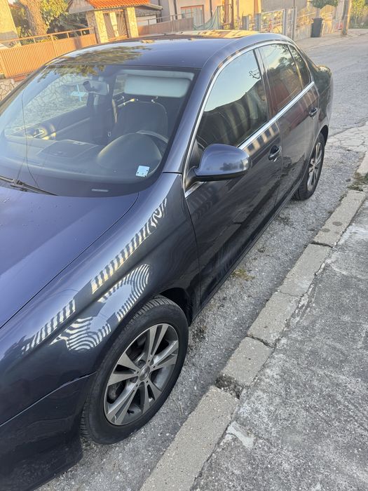 VW Jetta 2.0 TDI 140кс
