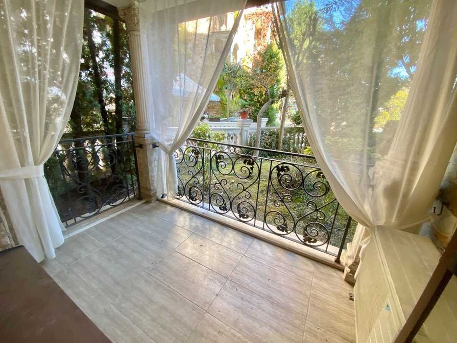 Продава се Тристаен апартамент в Несебър - 94 кв.м за 1490 €/кв.м - Снимка #12