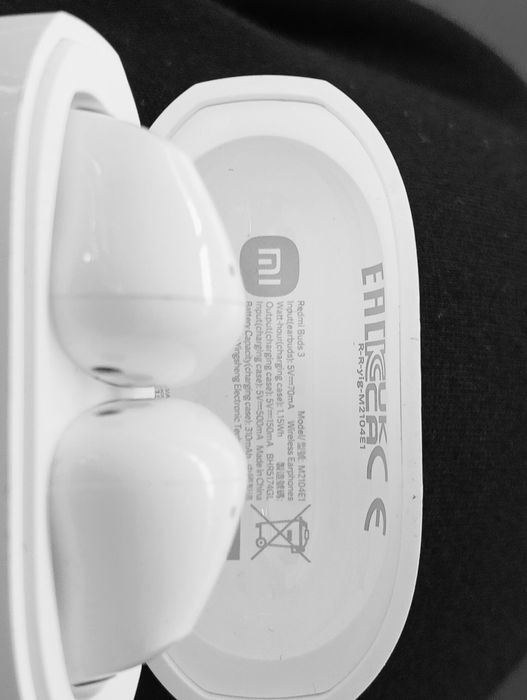 Продам наушники без проводные