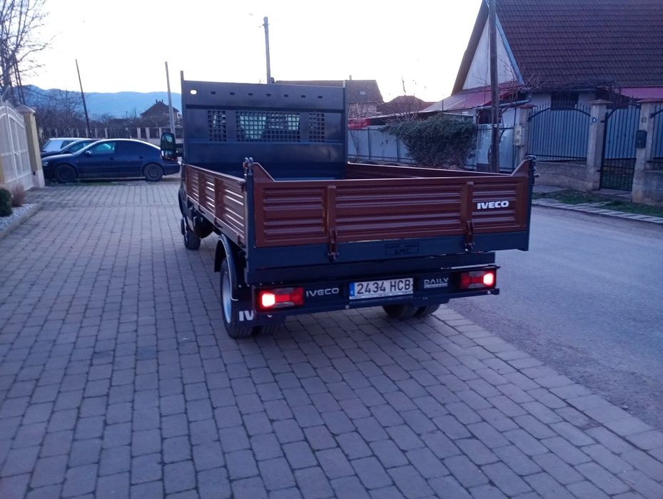 Iveco 35 c 15 basculabil 2011 Spania