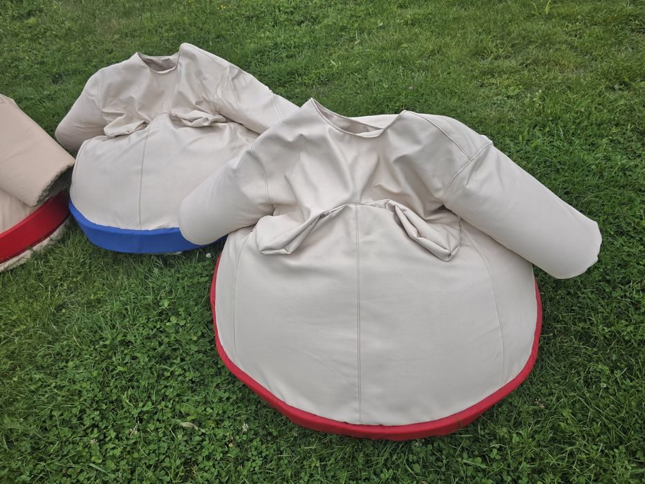 Costume sumo cu saltea