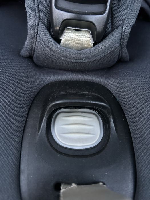 Vand scaun cu Isofix Maxi Cosi Mica Pro