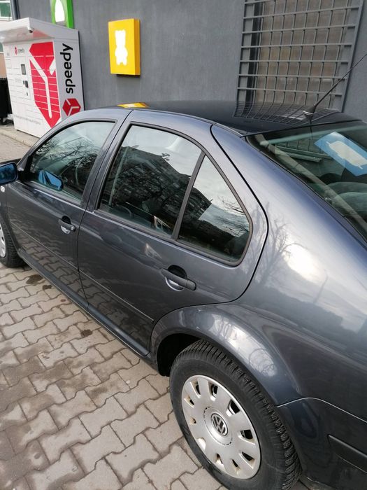 Volkswagen bora  Grey 1.6 бензин