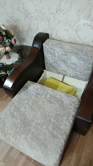 Продам мягкий уголок