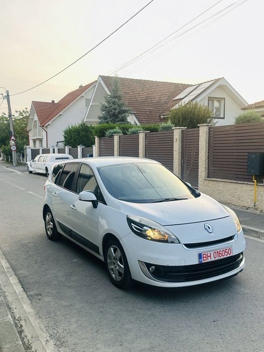 Renault grand scenic 1.6 2013 7 locuri