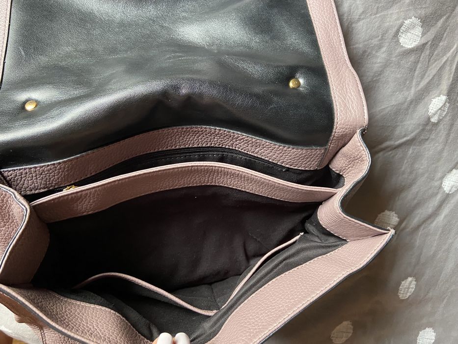 Coccinelle чанта