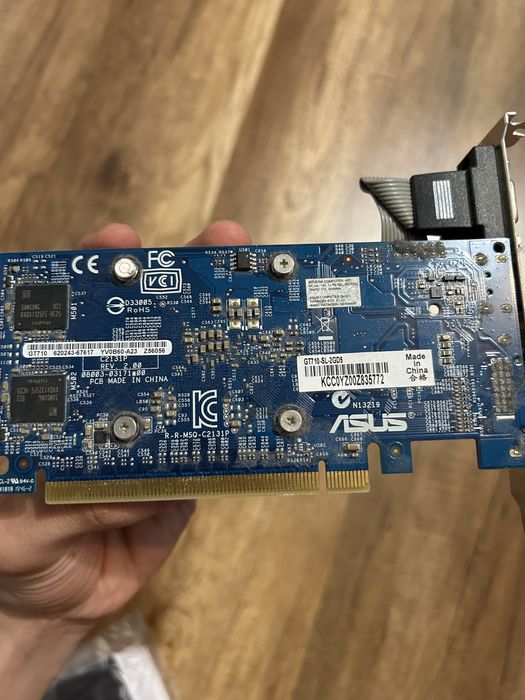 Placa video Asus GT 710 2GB Vram