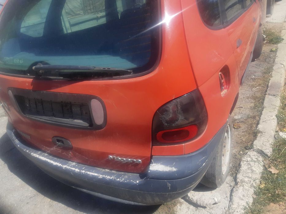 Рено Сценик-бензин на части