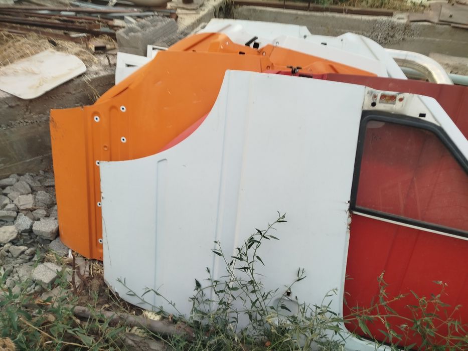 Двери водительские и пассажирские