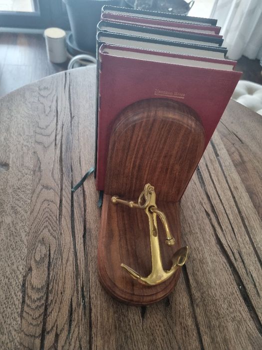 Opritoare/Suporți cărți din lemn