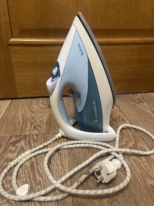 Продам утюг Tefal