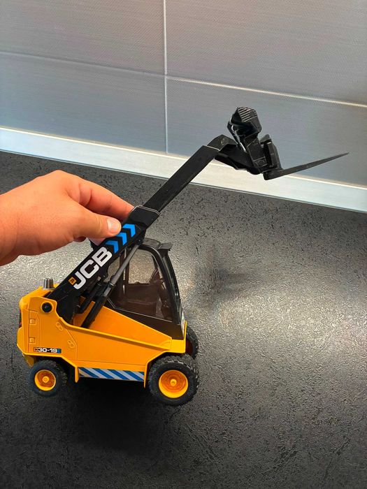 Incarcator JCB Teletruk, Bruder 02512