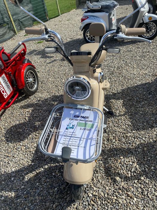 Scuter Electric RDB PARIS, 600W, fara permis, 48V 20Ah, 25km/h