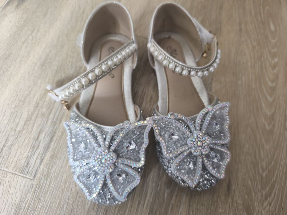 Pantofi fetițe mărimea 29