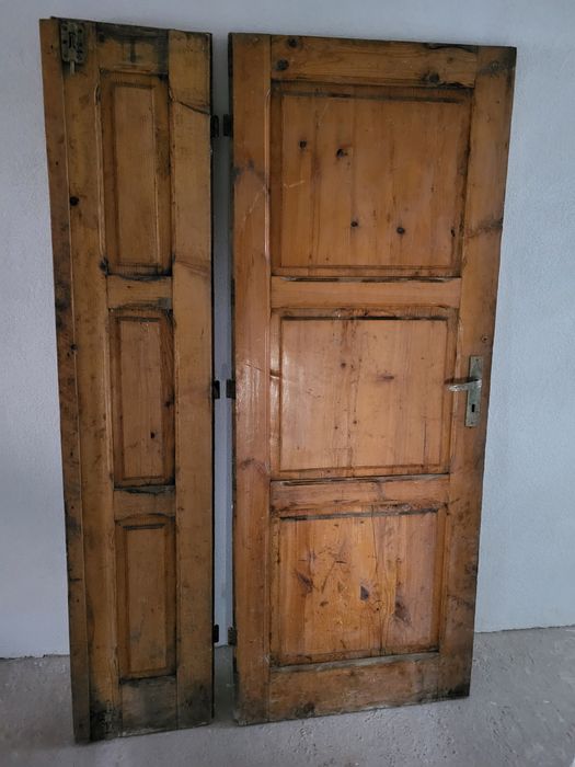 Дървена врата ( две крила)