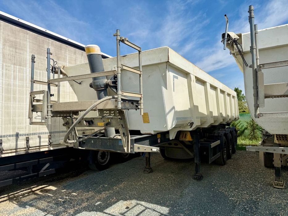 Schmitz Cargobull Bena 24mc3