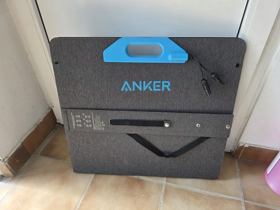 Panou solar portabil Anker Solix PS200