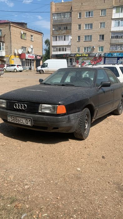 Продам Ауди 80. 1.8 карб