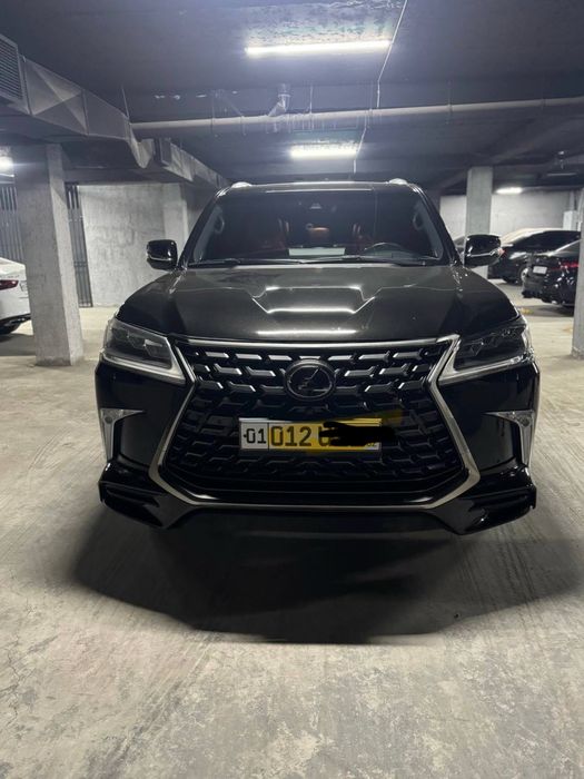 Lexus LX570 Supersport. Состония отличное. 2019 года.