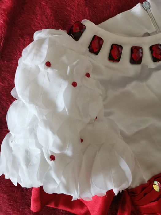 Платье на девочку (3-4класс), +подарок