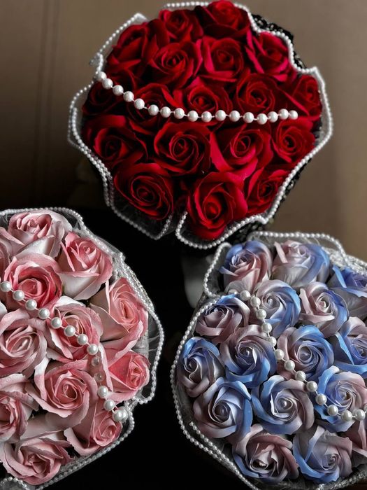 Ръчно изработени цветя – специален подарък за 8 март!