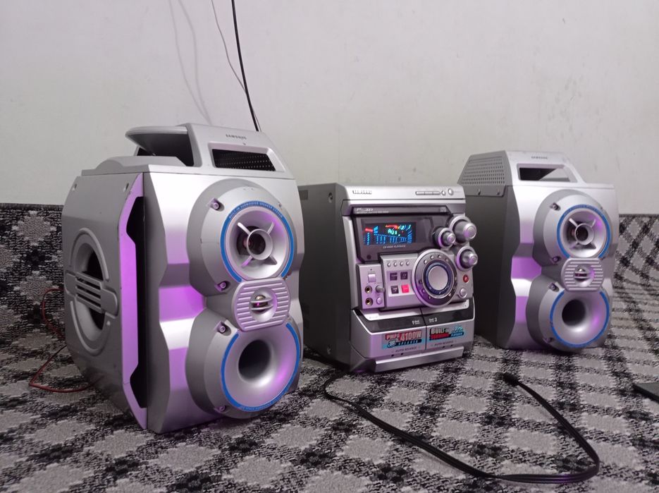 Музыкальный центр Самсунг