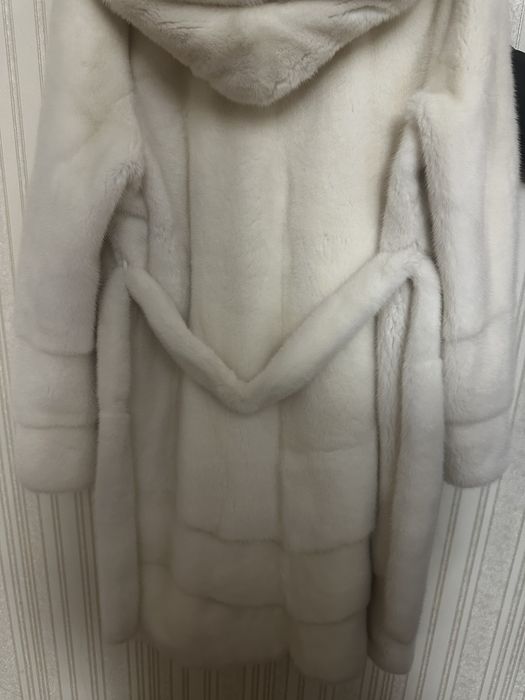 Продам шубу белая рысь