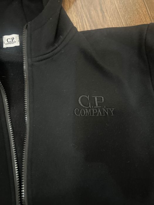 C.P Company суичер