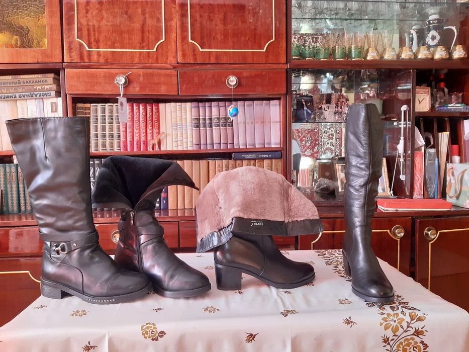 Зимние сапоги разные