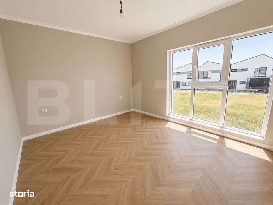 Apartament 3 camere, 2 bai, curte proprie, zona Panduri