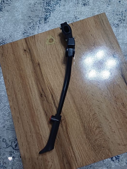 Легкая в установке и регулировке подножка для велосипедов с диаметром