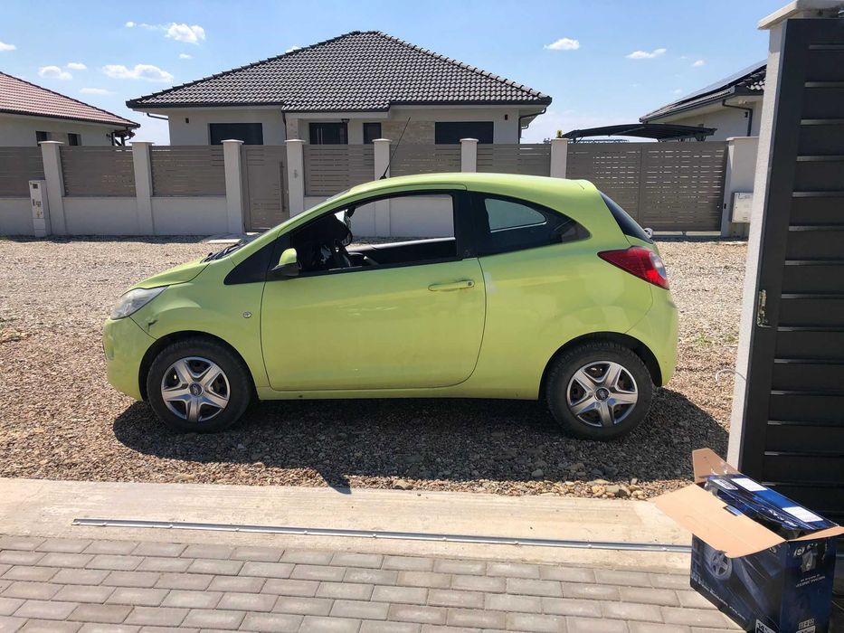 Vand Ford ka 1.2i , service full , fabr. 12.2011 - EURO 5 citeste anunt