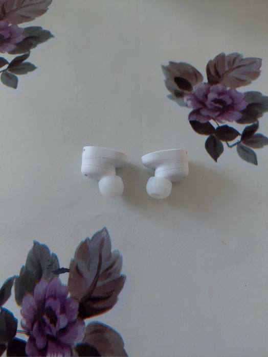 Căști JBL TUNE Buds 1 - Funcționale