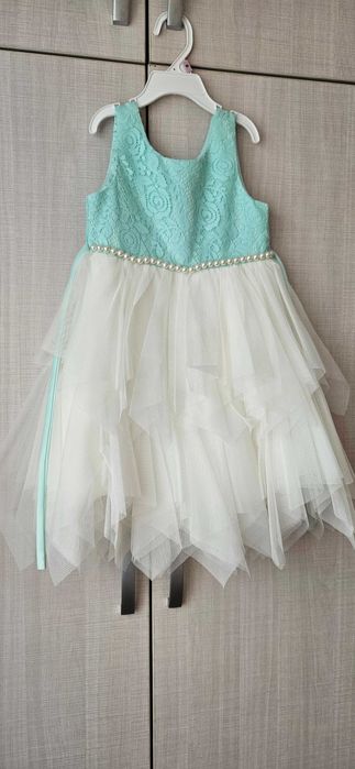 Детска рокля с тюл