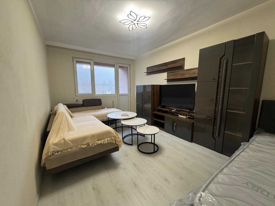 Триетажна Къща гр. Габрово, Хаджицонев Мост