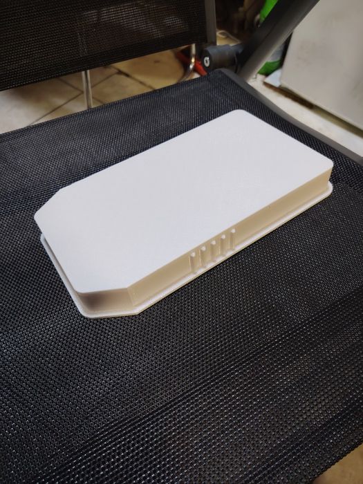 Капак за димоотвод на бойлер TRUMA