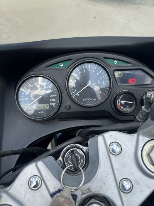 Vand motocicleta suzuki gsr