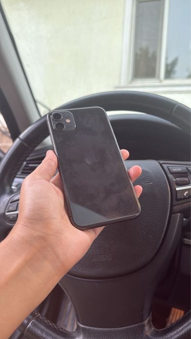Iphone 11 хорошый состояние