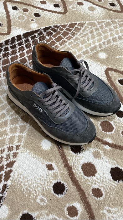 Кроссовки Босс 41 размер