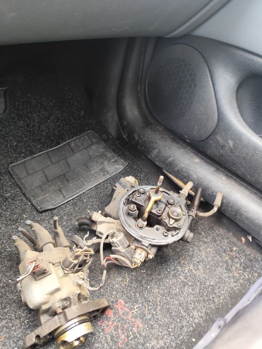 Моноинжекция за suzuki swift 1000 кубик 3 цилиндър от 95до20001 година