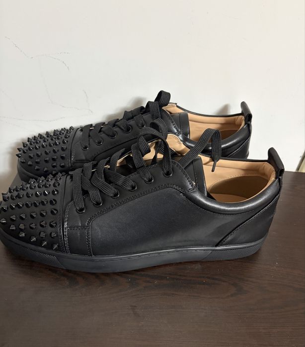 Christian louboutin кожени обувки